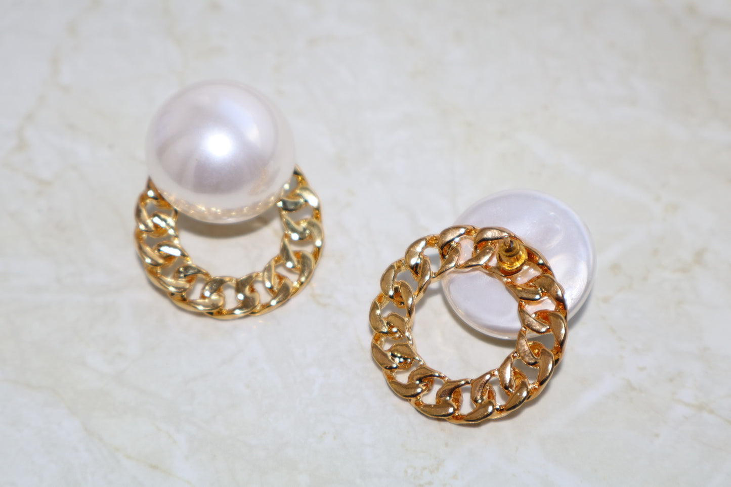 Golden pearl Earring