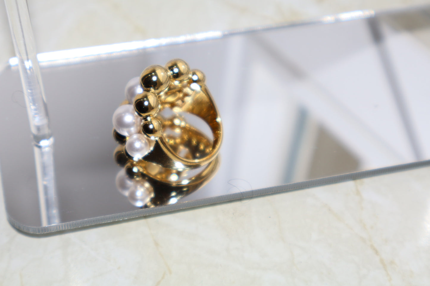 Tiny celebrations ring