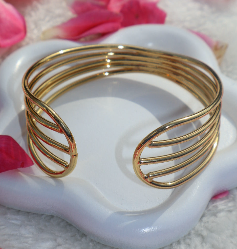 Aurabella bangle