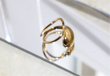 Aure curve ring