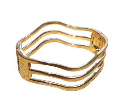 Wavy-attraction bangle