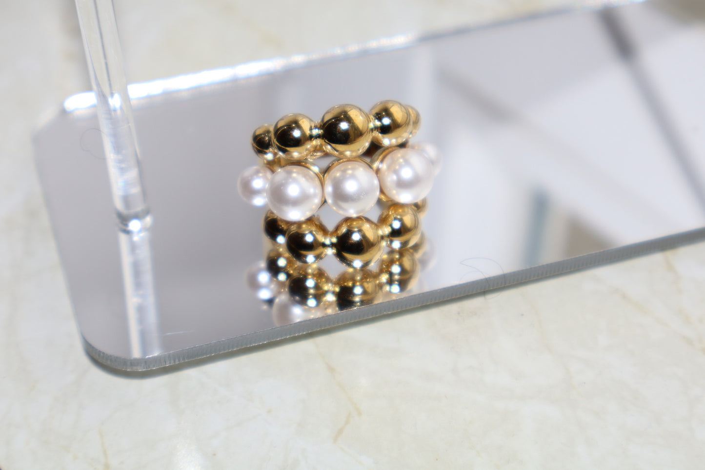 Tiny celebrations ring